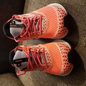 Women's Brooks Revel 3 size 8.5